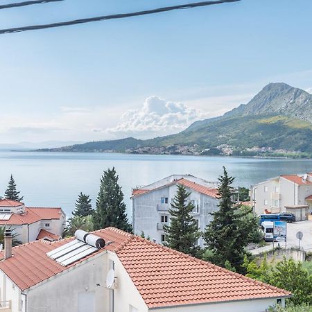 Morska Vila オミシュ エクステリア 写真